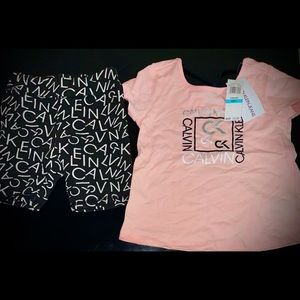 Size 5 girls Calvin Klein 2 piece outfit.